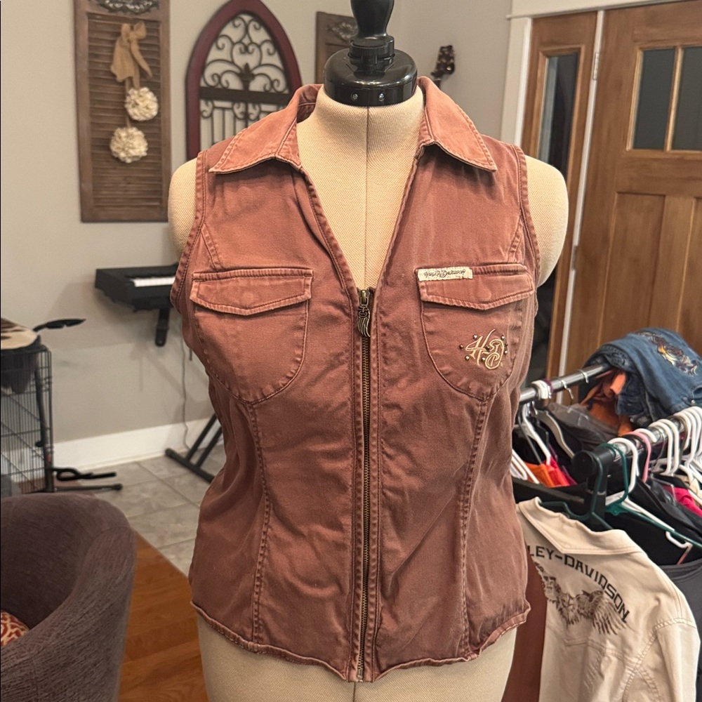women’s Harley Davison Large brown vest